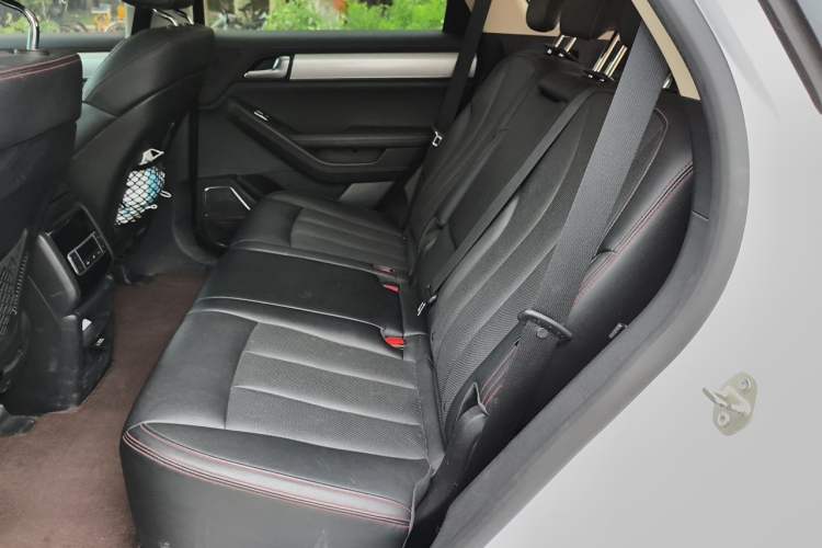 Used BYD Tang New Energy 2018 DM 2.0T All-Wheel Drive Smart Connectivity Luxury Model 7 Seats China V Emission Standard Left Rear Seat