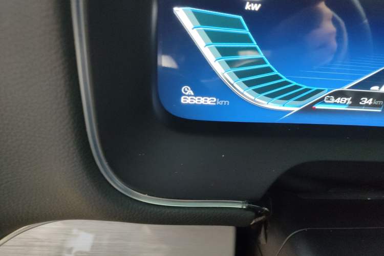 Used BYD Tang New Energy 2018 DM 2.0T All-Wheel Drive Smart Connectivity Enjoyment Model 5 Seats China V Emission Standard Odometer Close Up