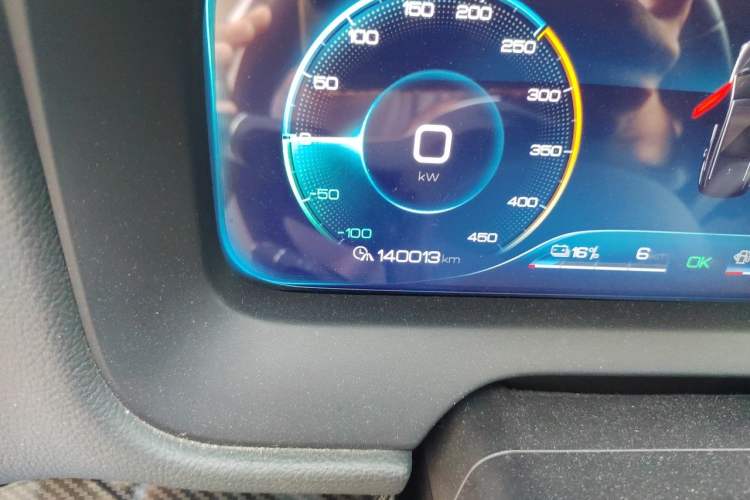 Used BYD Tang New Energy 2018 DM 2.0T All-Wheel Drive Smart Connectivity Enjoyment Model 5 Seats China V Emission Standard Odometer Close Up