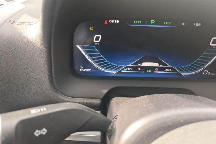 Used BYD Tang New Energy 2018 DM 2.0T All-Wheel Drive Smart Connectivity Enjoyment Model 5 Seats China V Emission Standard Odometer Close Up