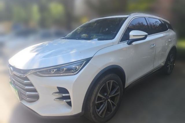 Ojetý BYD Tang New Energy 2018 DM 2.0T All-Wheel Drive Smart Connect Advanced Model 7 Seats China V Emission Standard