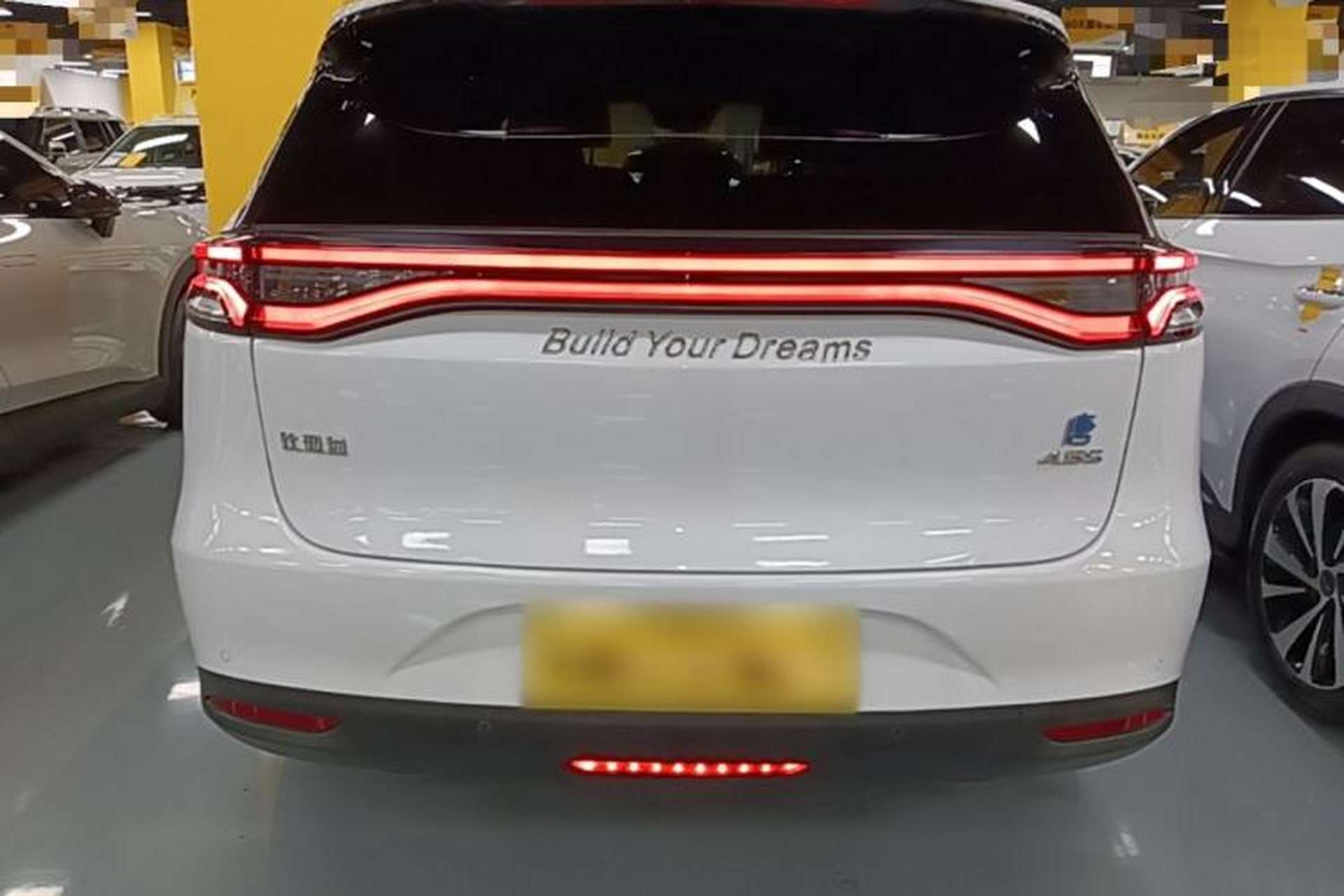 Used BYD Tang New Energy 2018 DM 2.0T All-Wheel Drive Smart Connect Elite 7-Seater China V Emission Standard Rear