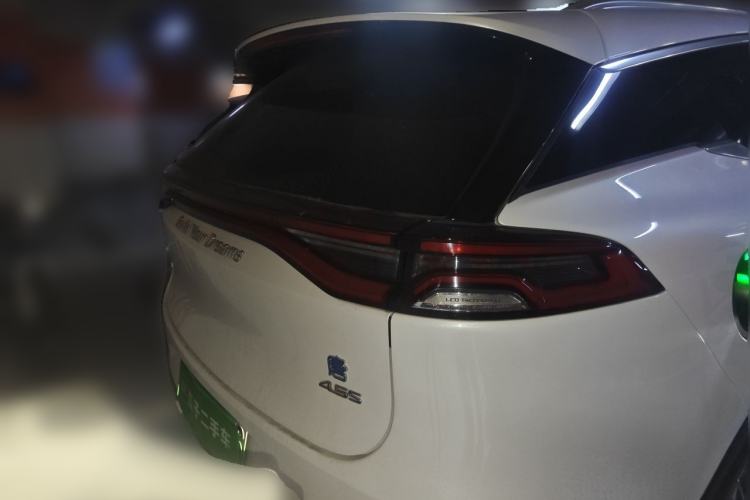Used BYD Tang New Energy 2018 DM 2.0T All-Wheel Drive Smart Connect Genesis Edition 7 Seats China V Emission Standard Rear