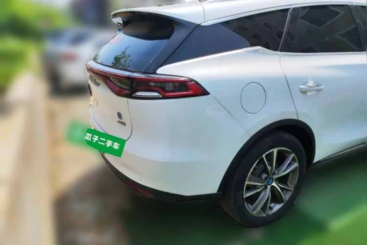 Used BYD Tang New Energy 2018 DM 2.0T All-Wheel Drive Smart Connectivity Luxury Model 7 Seats China V Emission Standard Rear