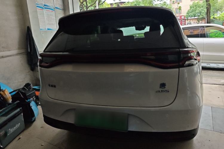 Used BYD Tang New Energy 2018 DM 2.0T All-Wheel Drive Smart Connectivity Luxury Model 7 Seats China V Emission Standard Rear