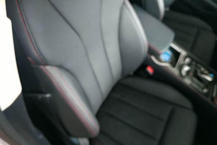 Used BYD Tang New Energy 2018 DM 2.0T All-Wheel Drive Smart Connectivity Enjoyment Model 5 Seats China V Emission Standard Right Front Seat