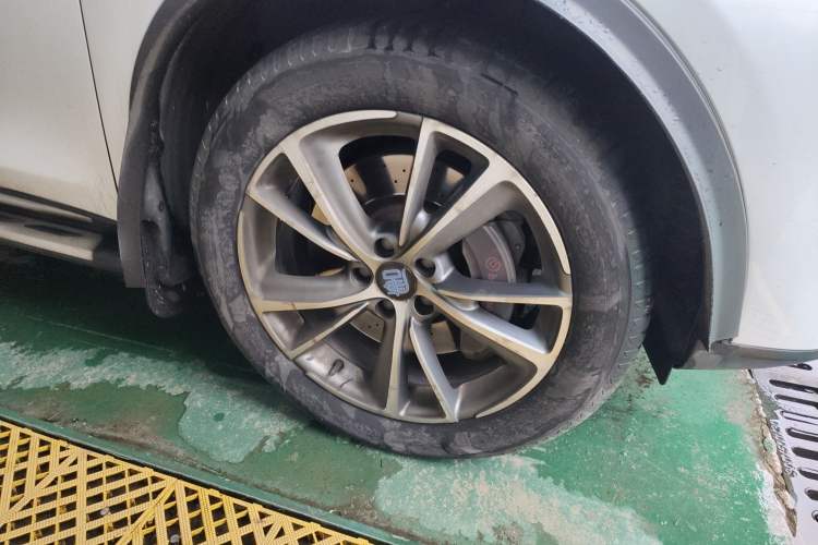 Used BYD Tang New Energy 2018 DM 2.0T All-Wheel Drive Smart Connectivity Enjoyment Model 5 Seats China V Emission Standard Right Front Wheel Hub