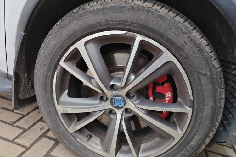 Used BYD Tang New Energy 2018 DM 2.0T All-Wheel Drive Smart Connect Advanced Model 7 Seats China V Emission Standard Right Front Wheel Hub
