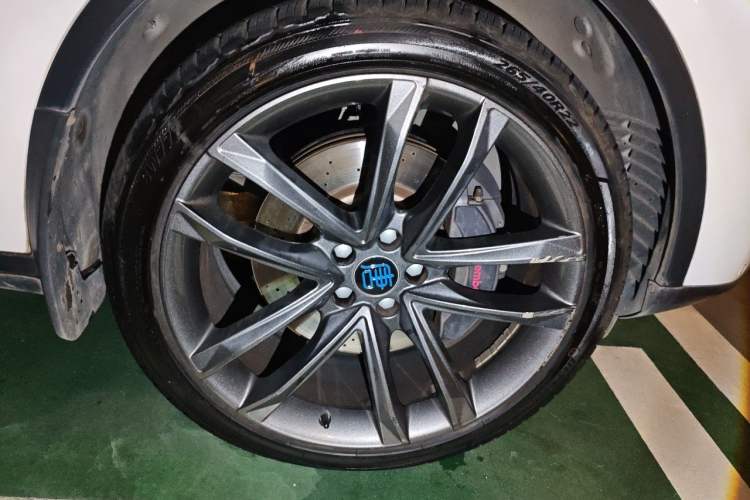 Used BYD Tang New Energy 2018 DM 2.0T All-Wheel Drive Smart Connect Genesis Edition 7 Seats China V Emission Standard Right Front Wheel Hub
