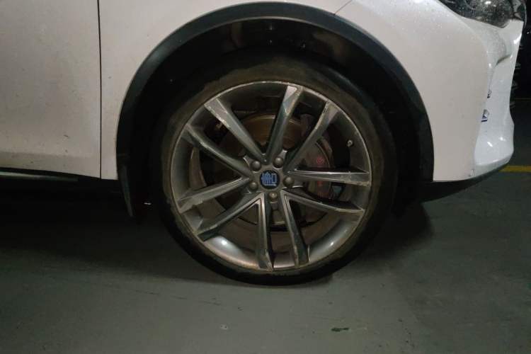 Used BYD Tang New Energy 2018 DM 2.0T All-Wheel Drive Smart Connect Genesis Edition 7 Seats China V Emission Standard Right Front Wheel Hub