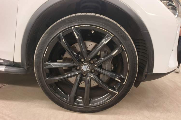 Used BYD Tang New Energy 2018 DM 2.0T All-Wheel Drive Smart Connect Advanced Model 7 Seats China V Emission Standard Right Front Wheel Hub