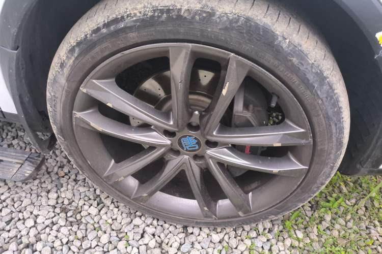 Used BYD Tang New Energy 2018 DM 2.0T All-Wheel Drive Smart Connect Elite 7-Seater China V Emission Standard Right Front Wheel Hub