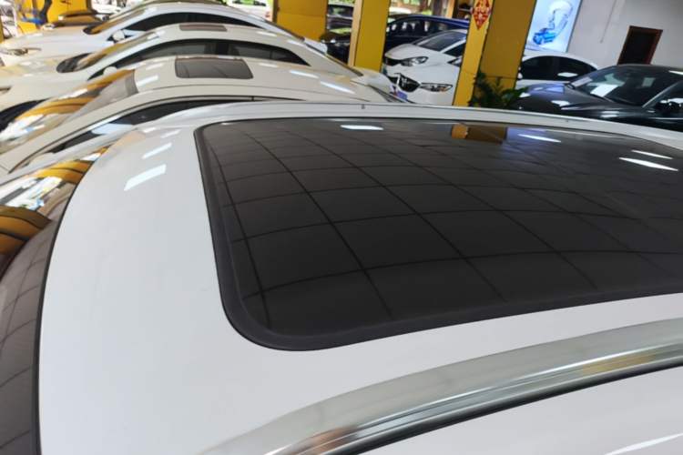 Used BYD Tang New Energy 2018 DM 2.0T All-Wheel Drive Smart Connect Advanced Model 7 Seats China V Emission Standard Roof
