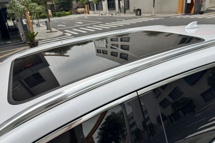 Used BYD Tang New Energy 2018 DM 2.0T All-Wheel Drive Smart Connect Innovation Model 5 Seats China V Emission Standard Roof