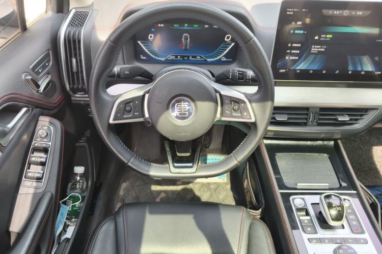 Used BYD Tang New Energy 2018 DM 2.0T All-Wheel Drive Smart Connectivity Luxury Model 7 Seats China V Emission Standard Steering Wheel