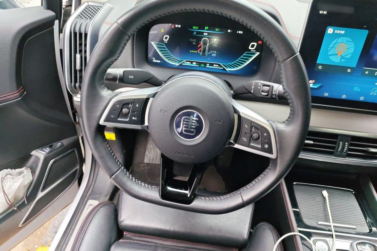 Used BYD Tang New Energy 2018 DM 2.0T All-Wheel Drive Smart Connect Genesis Edition 7 Seats China V Emission Standard Steering Wheel