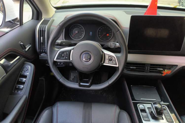 Used BYD Tang New Energy 2018 DM 2.0T All-Wheel Drive Smart Connect Advanced Model 7 Seats China V Emission Standard Steering Wheel