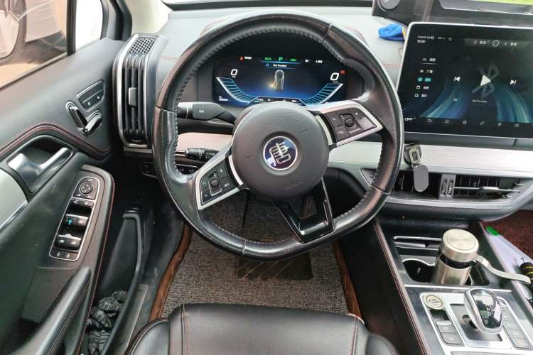 Used BYD Tang New Energy 2018 DM 2.0T All-Wheel Drive Smart Connectivity Luxury Model 7 Seats China V Emission Standard Steering Wheel