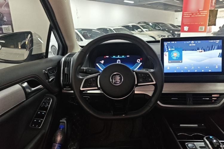 Used BYD Tang New Energy 2018 DM 2.0T All-Wheel Drive Smart Connectivity Luxury Model 7 Seats China V Emission Standard Steering Wheel