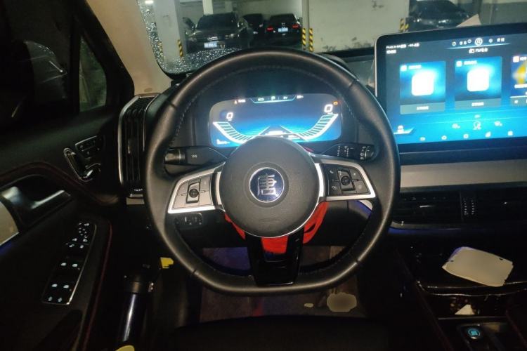 Used BYD Tang New Energy 2018 DM 2.0T All-Wheel Drive Smart Connect Genesis Edition 7 Seats China V Emission Standard Steering Wheel