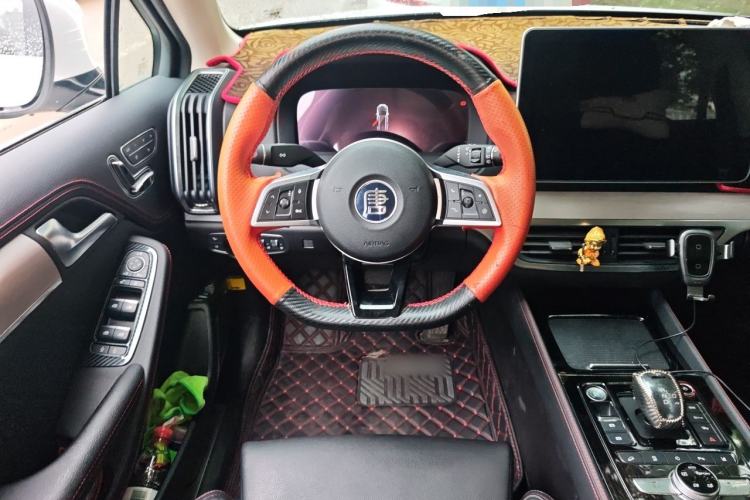 Used BYD Tang New Energy 2018 DM 2.0T All-Wheel Drive Smart Connect Elite 7-Seater China V Emission Standard Steering Wheel