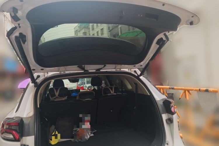 Used BYD Tang New Energy 2018 DM 2.0T All-Wheel Drive Smart Connectivity Luxury Model 7 Seats China V Emission Standard Trunk