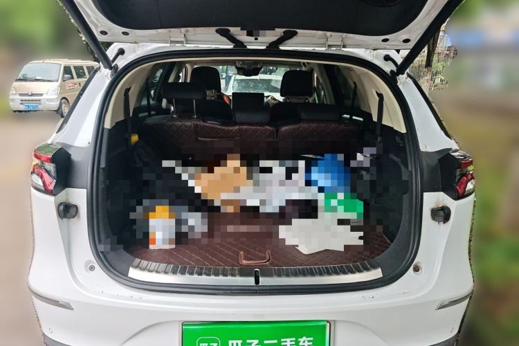 Used BYD Tang New Energy 2018 DM 2.0T All-Wheel Drive Smart Connect Elite 7-Seater China V Emission Standard Trunk