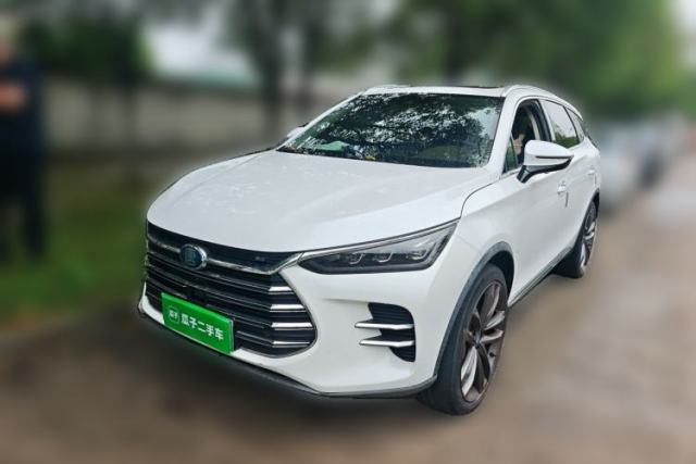 Used BYD Tang New Energy 2018 DM 2.0T All-Wheel Drive Smart Connect Elite 7-Seater China V Emission Standard