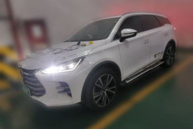 Used BYD Tang New Energy 2018 DM 2.0T All-Wheel Drive Smart Connect Advanced Model 7 Seats China V Emission Standard