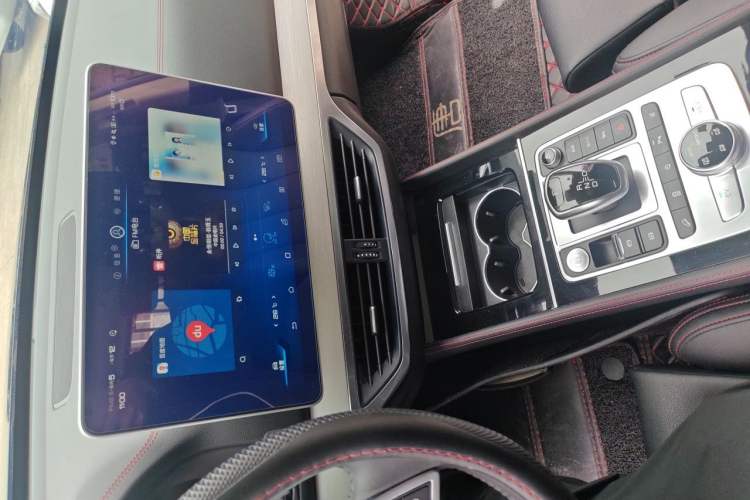 Used BYD Tang New Energy 2019 DM 2.0T All-Wheel Drive Connected Leading Model 7 Seats China VI Standard Audio And AC Panel