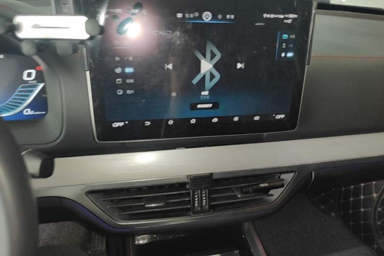 Used BYD Tang New Energy 2019 DM 2.0T All-Wheel Drive Smart Connect Enjoyment Model 5 Seats China VI Standard Audio And AC Panel