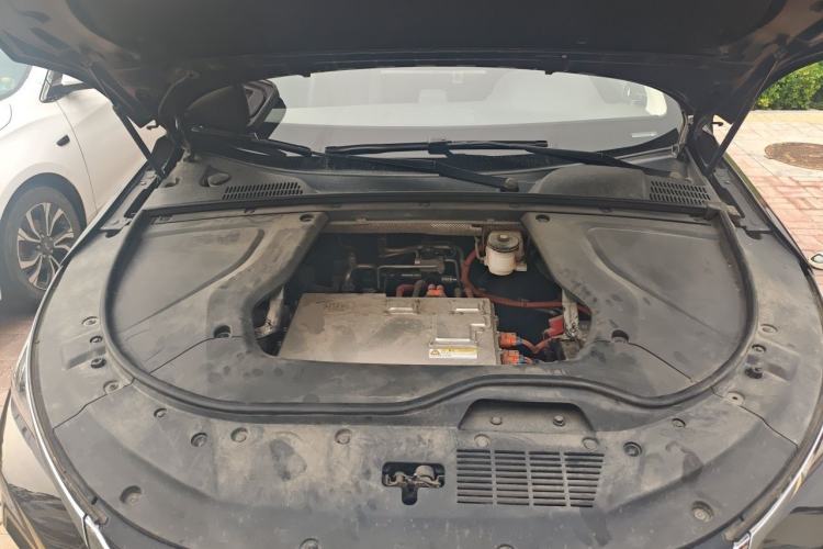 Used BYD Tang New Energy 2019 EV600D Four-Wheel Drive Smart Connectivity Leading Model Engine Bay
