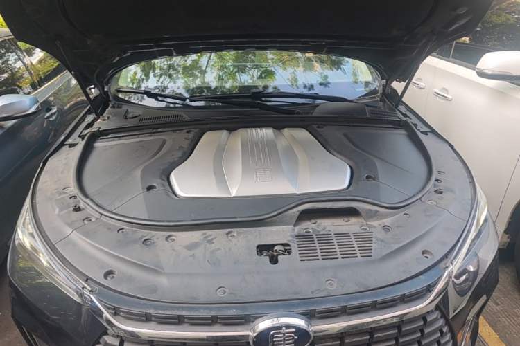 Used BYD Tang New Energy 2019 EV600D Four-Wheel Drive Smart Connect Genesis Edition Engine Bay