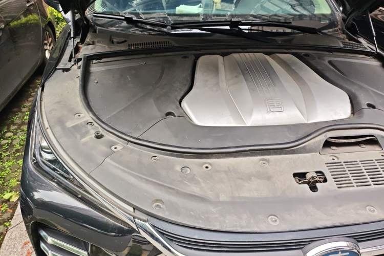 Used BYD Tang New Energy 2019 DM 2.0T All-Wheel Drive Connected Leading Model 7 Seats China VI Standard Engine Bay Right