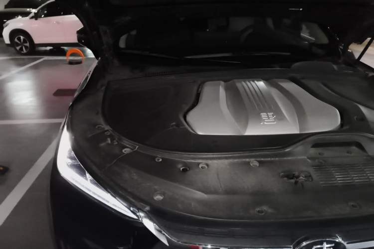 Used BYD Tang New Energy 2019 EV600D Four-Wheel Drive Smart Connect Genesis Edition Engine Bay Right