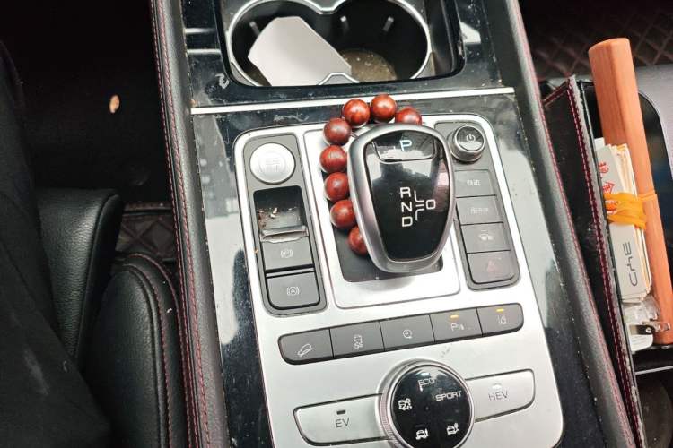 Used BYD Tang New Energy 2019 DM 2.0T All-Wheel Drive Connected Leading Model 7 Seats China VI Standard Gear Lever