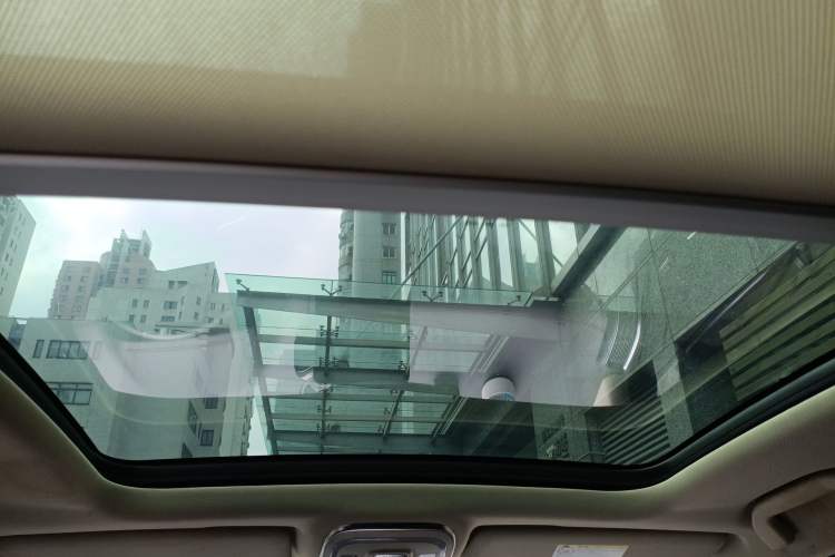 Used BYD Tang New Energy 2019 DM 2.0T All-Wheel Drive Connected Leading Model 7 Seats China VI Standard Headliner
