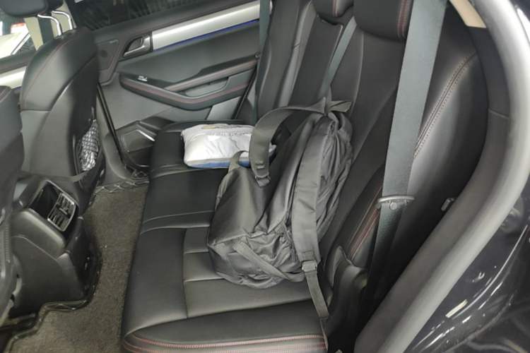 Used BYD Tang New Energy 2019 DM 2.0T All-Wheel Drive Smart Connect Enjoyment Model 5 Seats China VI Standard Left Rear Seat