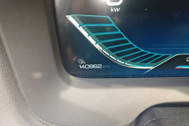 Used BYD Tang New Energy 2019 EV600D Four-Wheel Drive Smart Connectivity Leading Model Odometer Close Up