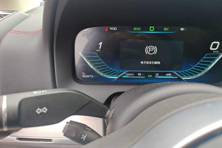 Used BYD Tang New Energy 2019 DM 2.0T All-Wheel Drive Connected Leading Model 7 Seats China VI Standard Odometer Close Up