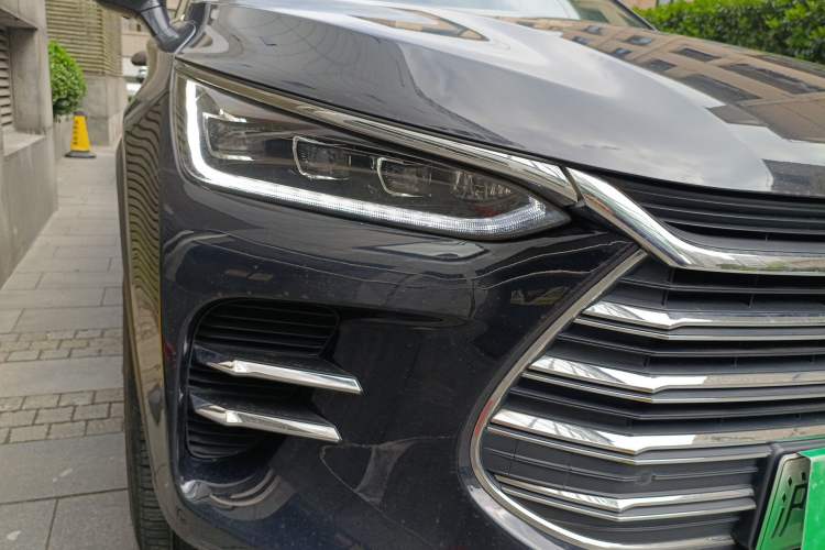 Used BYD Tang New Energy 2019 DM 2.0T All-Wheel Drive Connected Leading Model 7 Seats China VI Standard Right Front Headlight