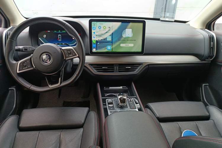 Used BYD Tang New Energy 2019 EV600D Four-Wheel Drive Smart Connectivity Leading Model Center Console