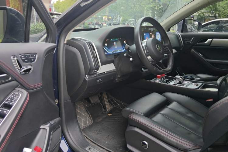 Used BYD Tang New Energy 2019 EV600D Four-Wheel Drive Smart Connect Genesis Edition Driver Seat