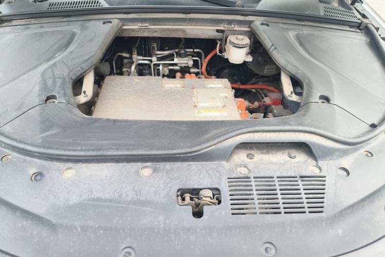 Used BYD Tang New Energy 2019 EV600 Two-Wheel Drive Smart Connectivity Deluxe Model Engine Bay