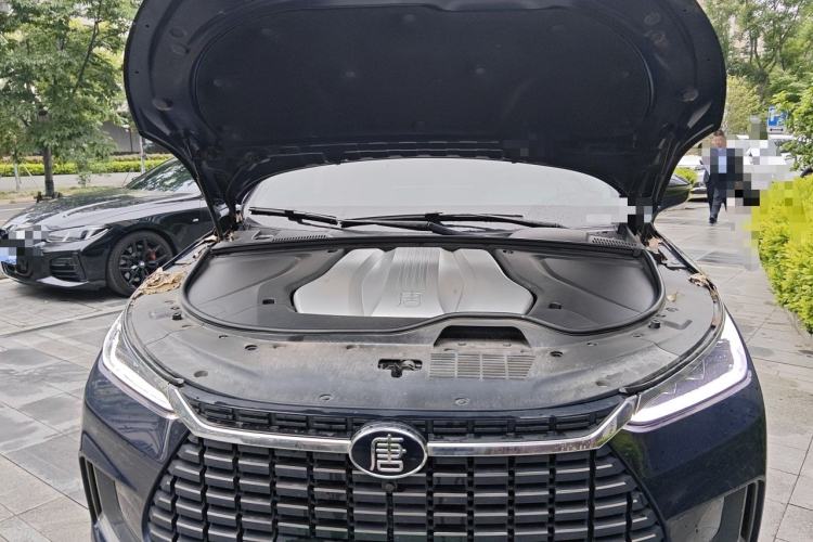 Used BYD Tang New Energy 2019 EV600D Four-Wheel Drive Smart Connect Genesis Edition Engine Bay
