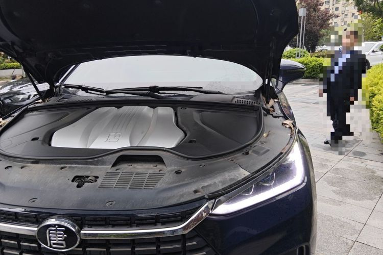 Used BYD Tang New Energy 2019 EV600D Four-Wheel Drive Smart Connect Genesis Edition Engine Bay Left