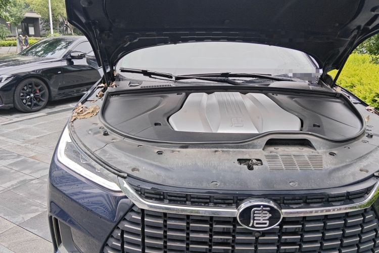 Used BYD Tang New Energy 2019 EV600D Four-Wheel Drive Smart Connect Genesis Edition Engine Bay Right