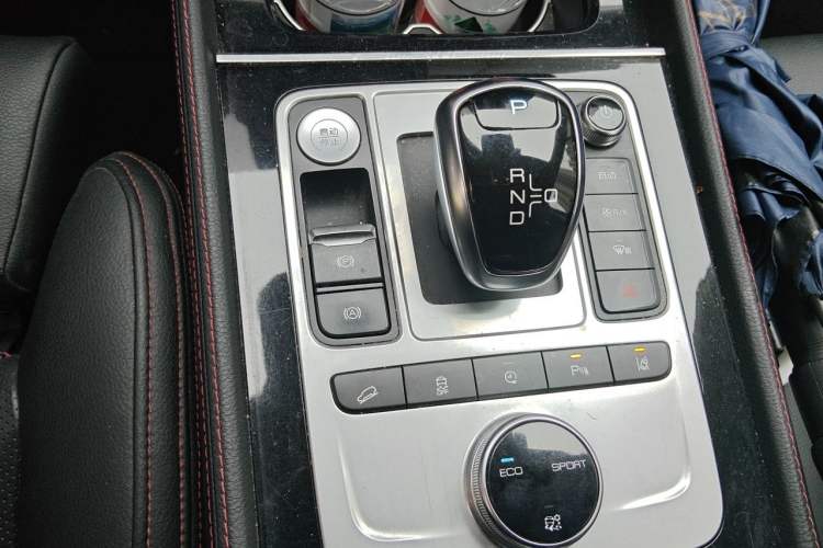 Used BYD Tang New Energy 2019 EV600D Four-Wheel Drive Smart Connect Genesis Edition Gear Lever