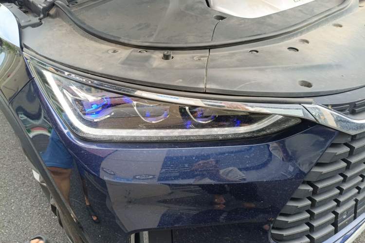 Used BYD Tang New Energy 2019 EV600D Four-Wheel Drive Smart Connect Genesis Edition Right Front Headlight
