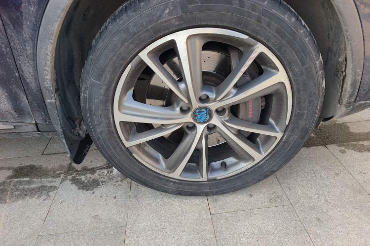 Used BYD Tang New Energy 2019 DM 2.0T All-Wheel Drive Smart Connectivity Enjoyment Model 7 Seats China VI Standard Right Front Wheel Hub